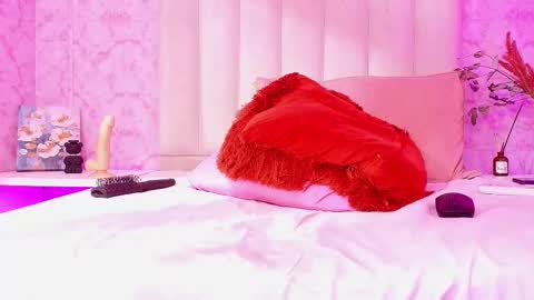 Paulina  online show from 6, 11, 2025