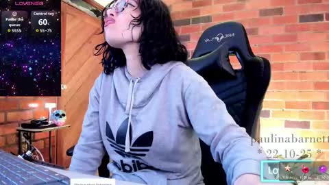 Snapshot of paulinabarnett_ chatting on 22, 10, 2025 Paulina online show from 22, 10, 2025