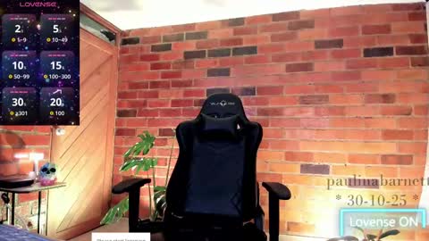 Snapshot of paulinabarnett_ chatting on 30, 10, 2025 Paulina online show from 30, 10, 2025