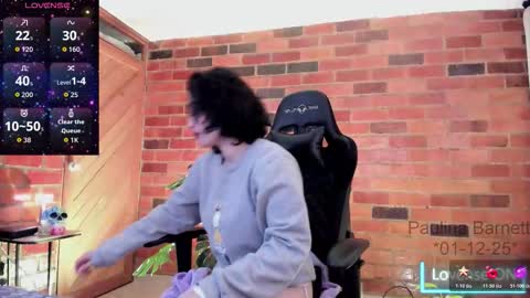 Snapshot of paulinabarnett_ chatting on 2, 12, 2025 Paulina online show from 2, 12, 2025