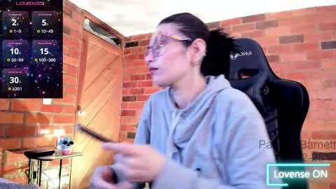 Snapshot of paulinabarnett_ chatting on 4, 12, 2025 Paulina online show from 4, 12, 2025