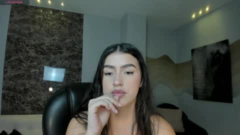 Paulina Santos  online show from 31, 5, 2026