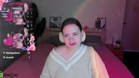 Snapshot of pauline_moore chatting on 26, 10, 2025 Erica online show from 26, 10, 2025