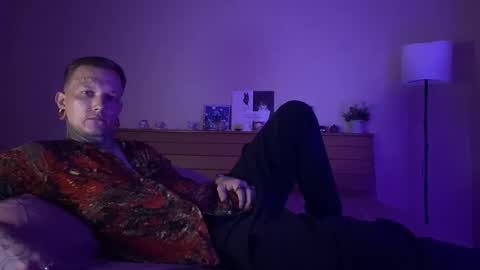 Snapshot of paulvelvet chatting on 10, 11, 2025 Paul Velvet online show from 10, 11, 2025