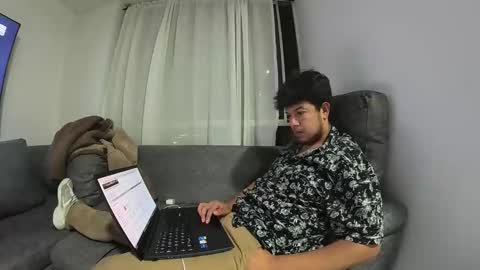 Snapshot of paulzacx chatting on 18, 10, 2025 Paul ZacX online show from 18, 10, 2025