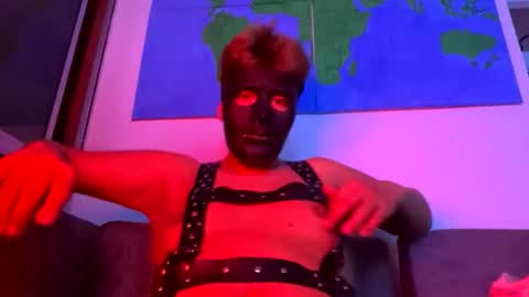 Snapshot of paulzacx chatting on 15, 12, 2025 Paul ZacX online show from 15, 12, 2025