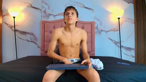 pavo_tv online show from 5, 7, 2026