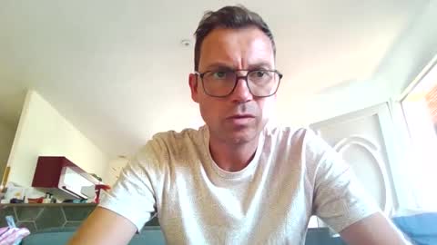 Snapshot of pchittt chatting on 17, 9, 2025 pchittt online show from 17, 9, 2025