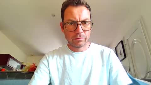 Snapshot of pchittt chatting on 15, 10, 2025 pchittt online show from 15, 10, 2025