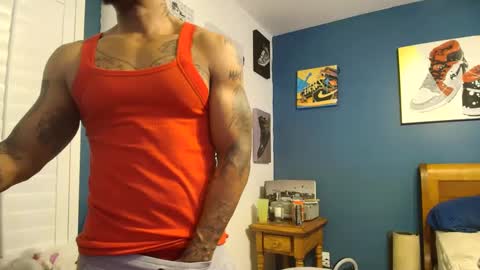 Snapshot of pcuddy3 chatting on 28, 9, 2025 Phenomenal online show from 28, 9, 2025