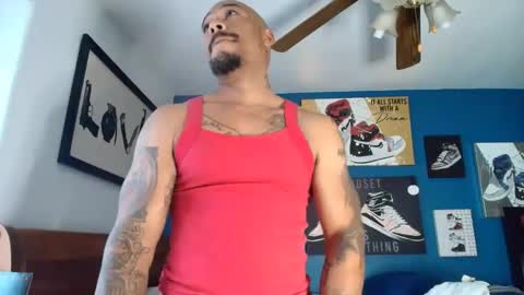 Snapshot of pcuddy3 chatting on 25, 10, 2025 Phenomenal online show from 25, 10, 2025