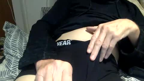 Snapshot of pea23 chatting on 7, 11, 2025 pea23 online show from 7, 11, 2025