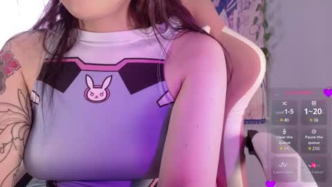  P E A C H   online show from 1, 3, 2025