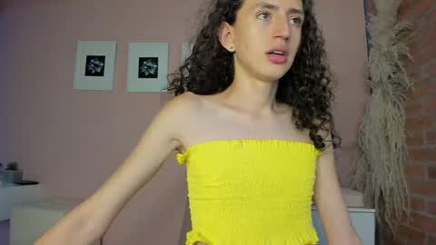 Snapshot of peach_tyron chatting on 17, 1, 2025 peach tyron online show from 17, 1, 2025