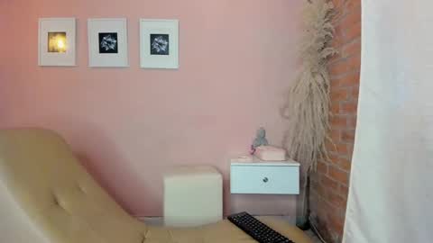 Snapshot of peach_tyron chatting on 20, 1, 2025 peach tyron online show from 20, 1, 2025