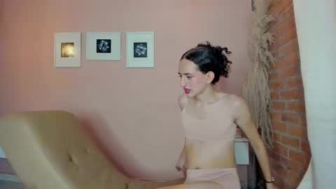 Snapshot of peach_tyron chatting on 5, 2, 2025 peach tyron online show from 5, 2, 2025