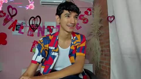 Snapshot of peach_tyron chatting on 14, 2, 2025 peach tyron online show from 14, 2, 2025