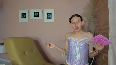 Snapshot of peach_tyron chatting on 8, 3, 2025 peach tyron online show from 8, 3, 2025