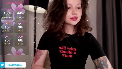 Snapshot of peachvibes chatting on 20, 12, 2024 Lili online show from 20, 12, 2024