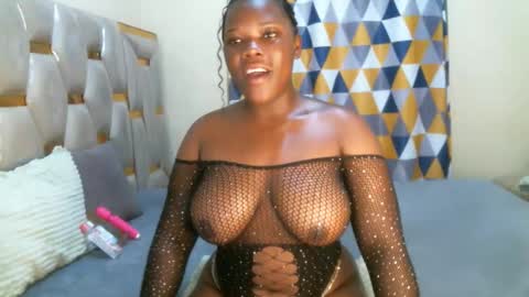 Snapshot of peachygirl255 chatting on 19, 5, 2026 Peachy online show from 19, 5, 2026