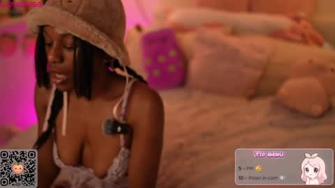 peachypeachgirl online show from 8, 4, 2026