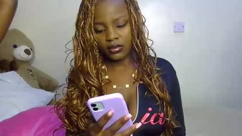 Snapshot of pearl_velvet chatting on 11, 2, 2026 vel online show from 11, 2, 2026