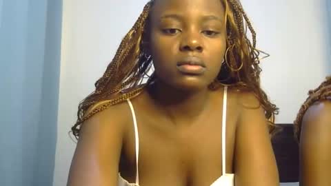 Snapshot of pearl_velvet chatting on 13, 2, 2026 vel online show from 13, 2, 2026