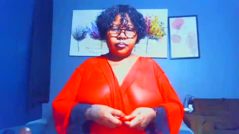 Snapshot of pearlblu38 chatting on 21, 1, 2025 Pearl online show from 21, 1, 2025