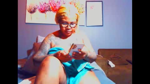 Snapshot of pearlblu38 chatting on 22, 1, 2025 Pearl online show from 22, 1, 2025