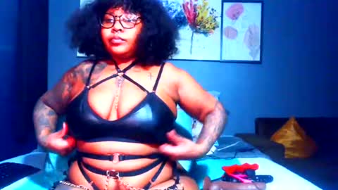 Snapshot of pearlblu38 chatting on 24, 2, 2025 Pearl online show from 24, 2, 2025