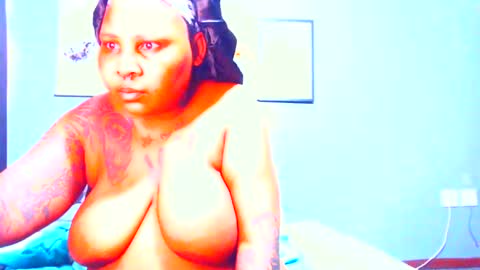 Snapshot of pearlblu38 chatting on 1, 3, 2025 Pearl online show from 1, 3, 2025
