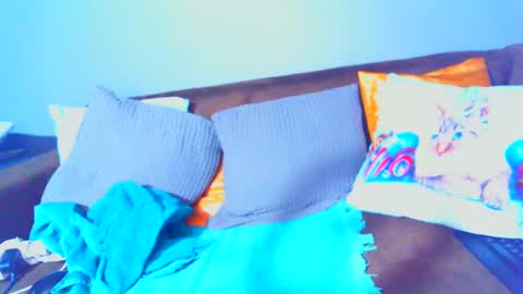 Snapshot of pearlblu38 chatting on 5, 3, 2025 Pearl online show from 5, 3, 2025