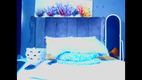 Snapshot of pearlblu38 chatting on 19, 9, 2025 Pearl online show from 19, 9, 2025