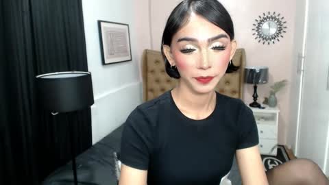 Pearl online show from 5, 3, 2025