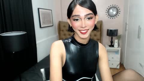 Pearl online show from 10, 3, 2025