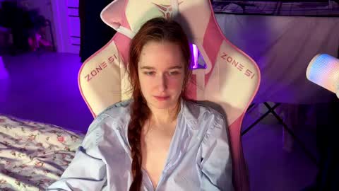 Snapshot of pearlprincess_ chatting on 9, 3, 2025 Adelina online show from 9, 3, 2025