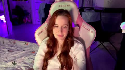 Snapshot of pearlprincess_ chatting on 12, 3, 2025 Adelina online show from 12, 3, 2025