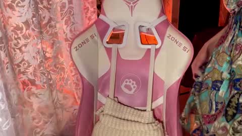 Snapshot of pearlprincess_ chatting on 25, 9, 2025 Adelina online show from 25, 9, 2025