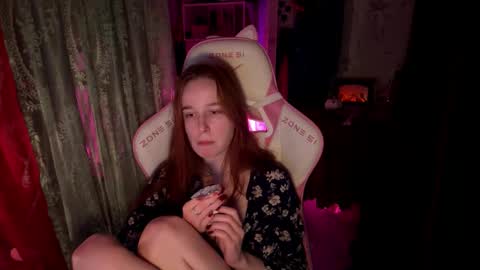 Snapshot of pearlprincess_ chatting on 15, 11, 2025 Adelina online show from 15, 11, 2025