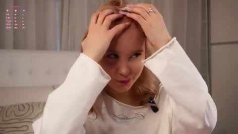 Lily online show from 23, 4, 2026