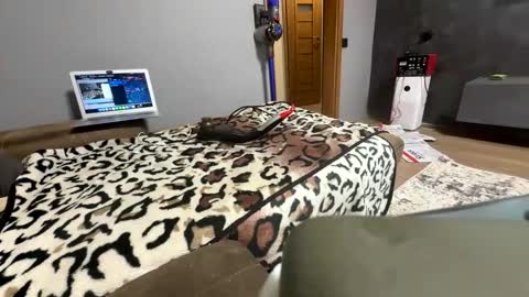 pedkelniupora online show from 26, 11, 2025