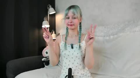 Snapshot of peek_in_my_window chatting on 9, 9, 2025 tony online show from 9, 9, 2025