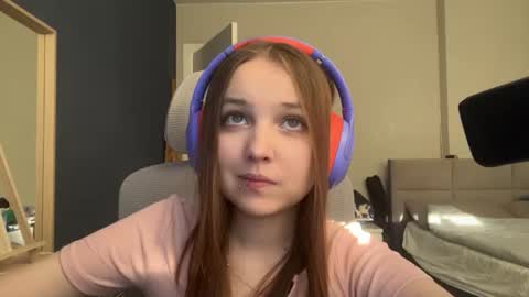 Luna Vale online show from 30, 6, 2026