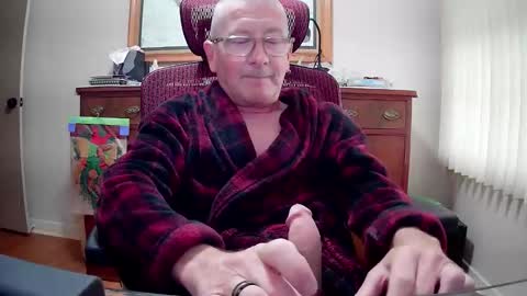 Snapshot of peepingmale chatting on 14, 12, 2025 peepingmale online show from 14, 12, 2025