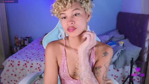 peggy-funn online show from 4, 1, 2025