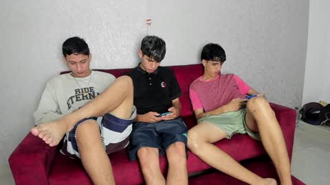 CAIN-19  ALLEN-18 RONALD-18 AUSTIN-18 MOD DANTE online show from 4, 1, 2025