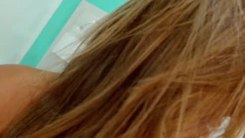 Penelope Laurent online show from 20, 1, 2025