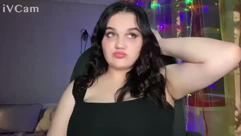 penny_perry online show from 28, 12, 2024