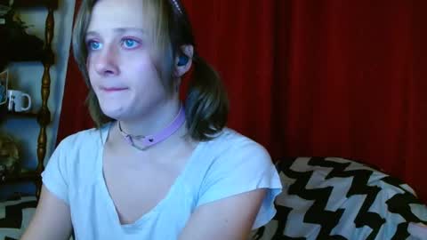 Snapshot of penny_understyx chatting on 4, 1, 2025 Loki online show from 4, 1, 2025