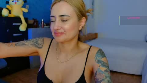 Hi Im Penelope  better vibrations  1111 online show from 27, 5, 2026